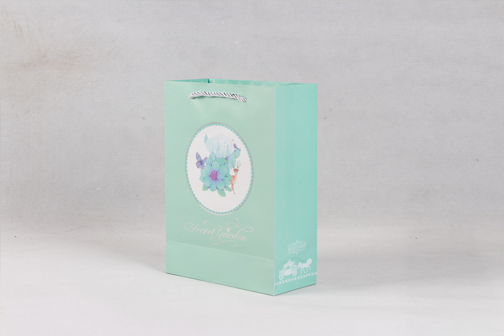 gerden中號(hào)精美禮品白卡紙袋定制 gerden中號(hào)精美禮品白卡紙袋定制
